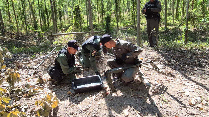 ระเบิดตกค้างชายแดน