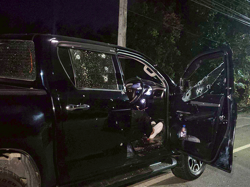 ปืนยิงปลัดจะแนะ