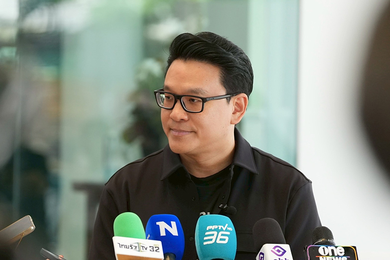 สกลธี ภัททิยกุล