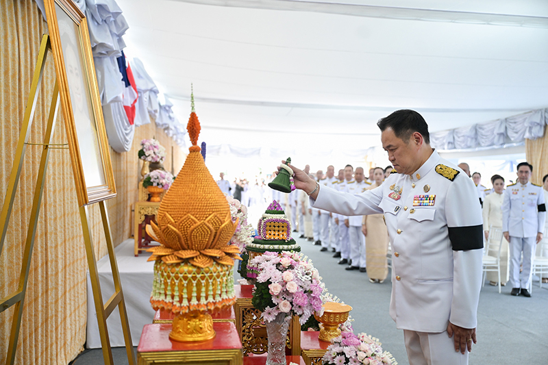 อนุทิน ชาญวีรกูล