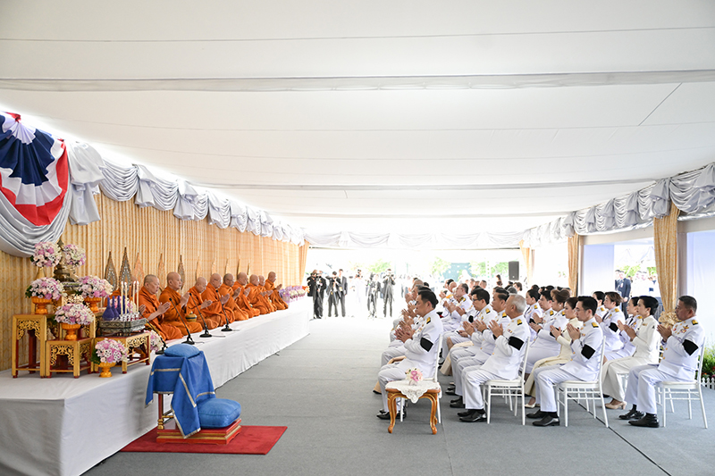 อนุทิน ชาญวีรกูล