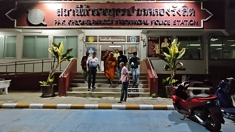 พระครูปทุมปุญโญภาสไพฑูรย์