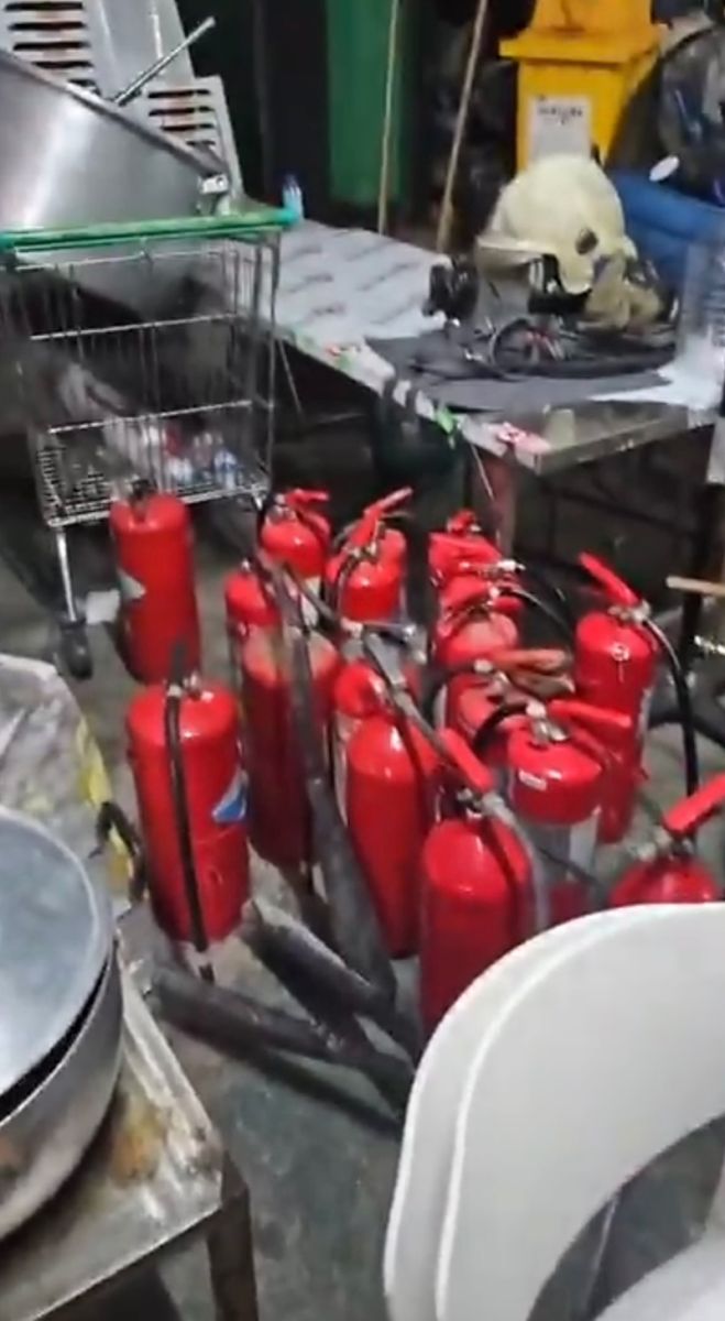 ผู้ว่าฯ ชัชชาติ ลงพื้นที่เหตุเพลิงไหม้