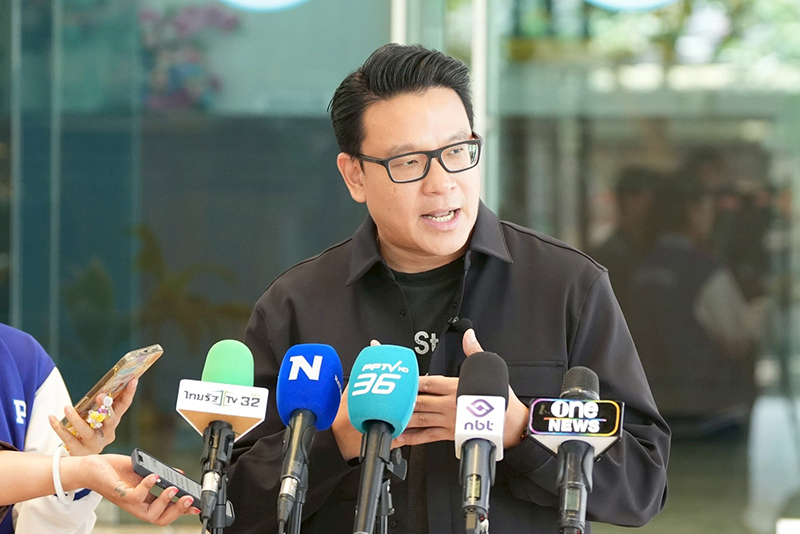 สกลธี ภัททิยกุล