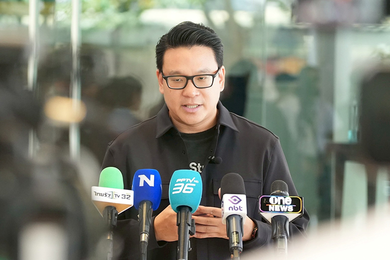 สกลธี ภัททิยกุล