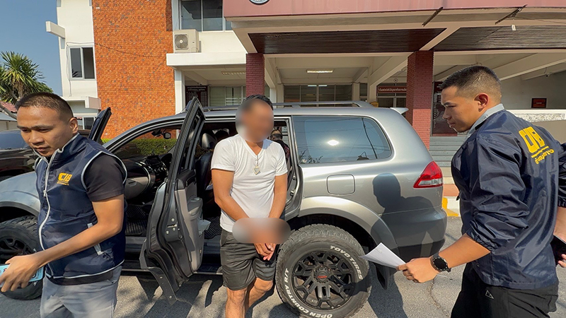 รวบหนุ่มสุดโหด กระชากศีรษะอดีตแฟนสาว 