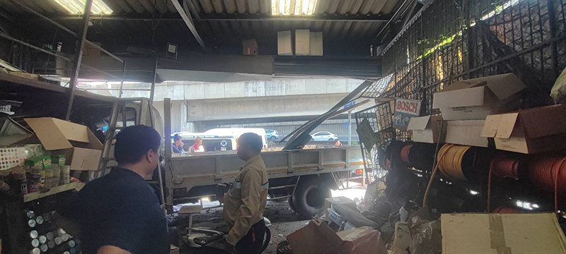 6 ล้อเบรกแตก