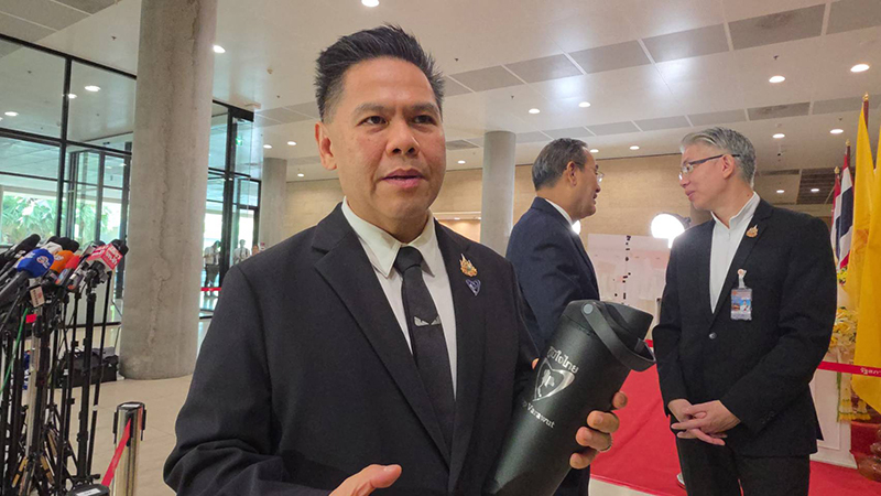 วราวุธ ศิลปอาชา