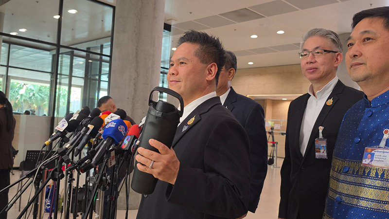 วราวุธ ศิลปอาชา