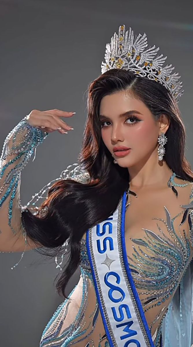 Miss Cosmo ลาว