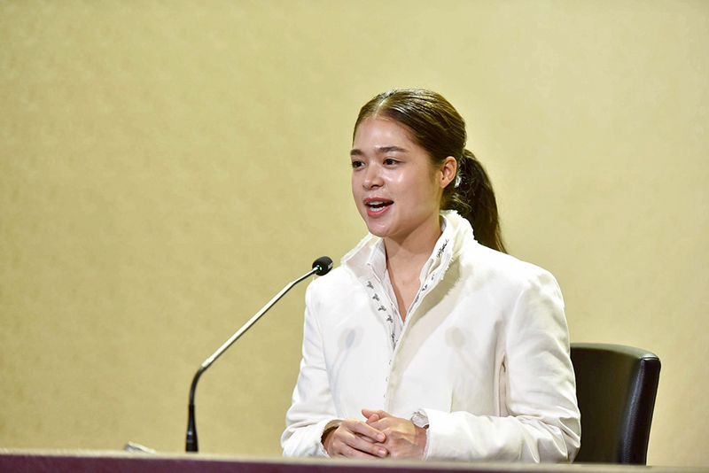 พลอยทะเล ลักษมีแสงจันทร์