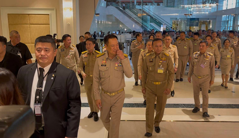 อนุทิน ชาญวีรกูล