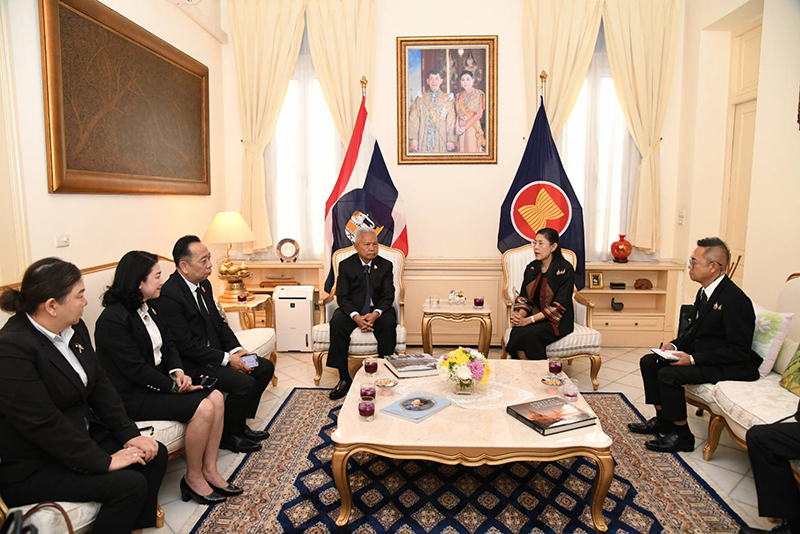 โสภณ ซารัมย์