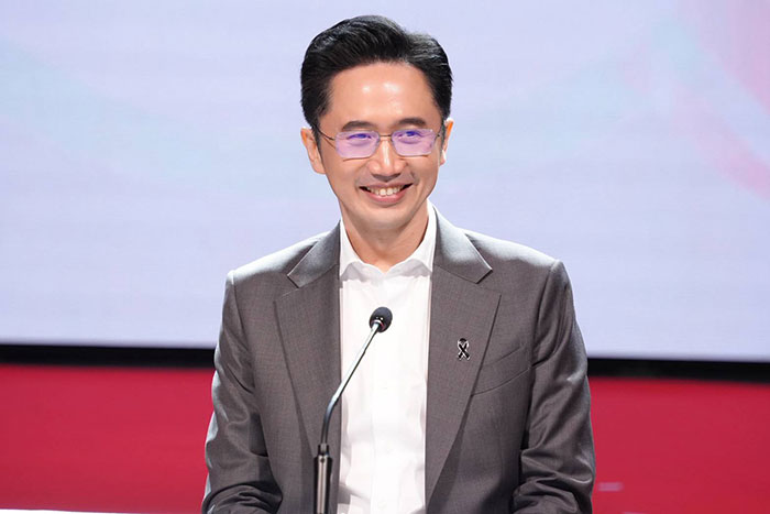 เพื่อไทย ชู ยศชนัน