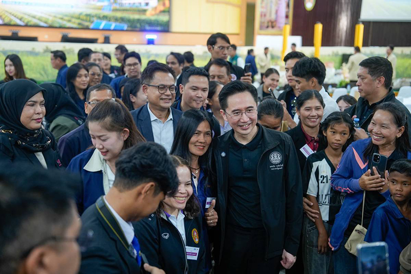 ยศชนัน วงศ์สวัสดิ์