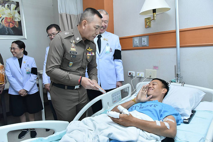 ผบ ตร เยี่ยมให้กำลังใจ ตชด.แนวหน้า