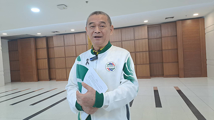 เรืองไกร ลีกิจวัฒนะ