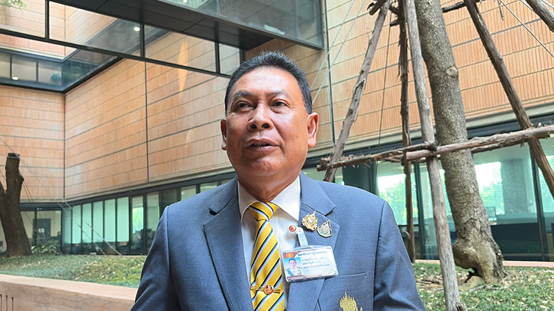 สุรทิน พิจารณ์