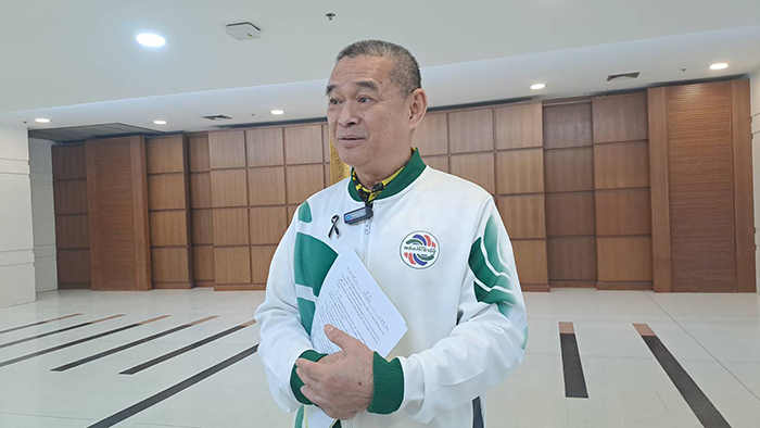 เรืองไกร ลีกิจวัฒนะ