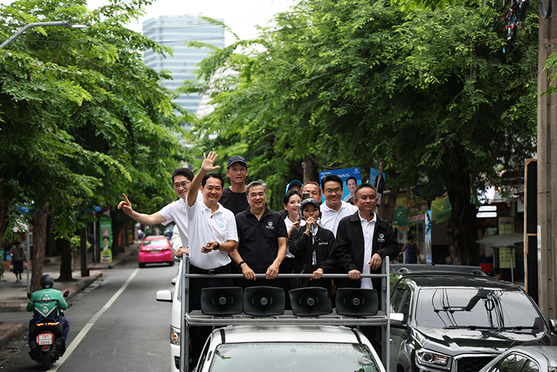 อนุชา บูรพชัยศรี