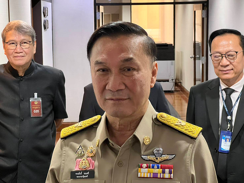 ทรงศักดิ์ ทองศรี