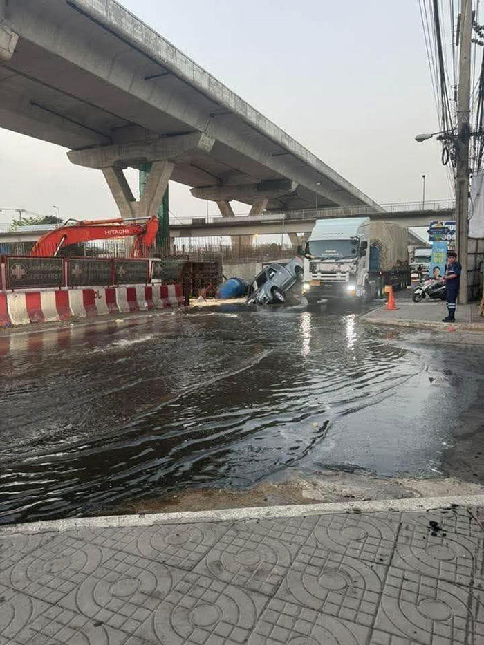 ถนนพระราม 2