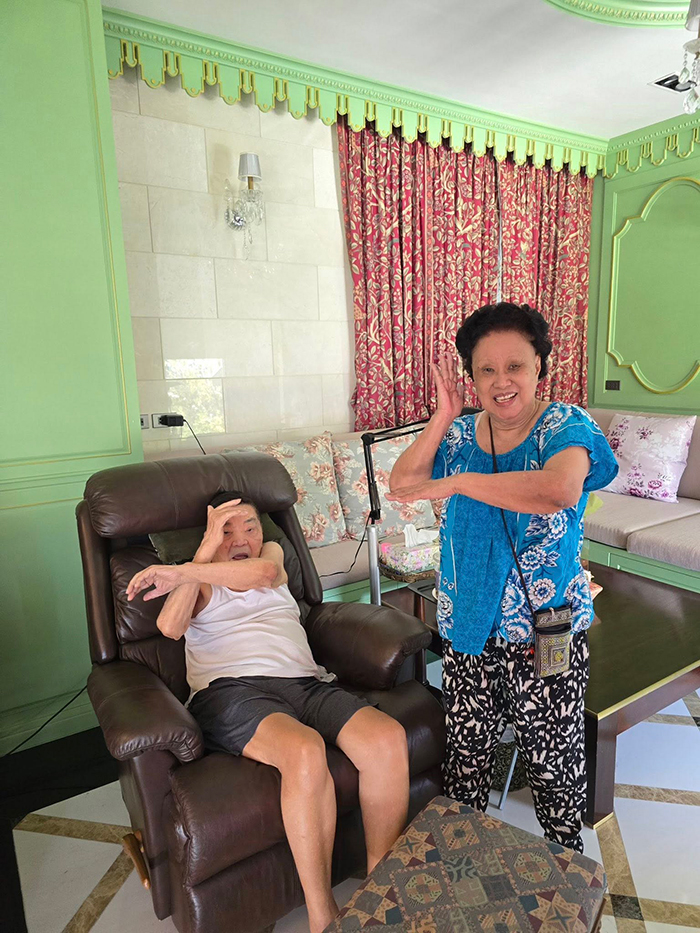 อนุทิน ชาญวีรกูล