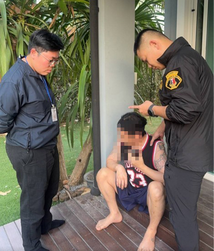 รวบหนุ่มเกาหลี