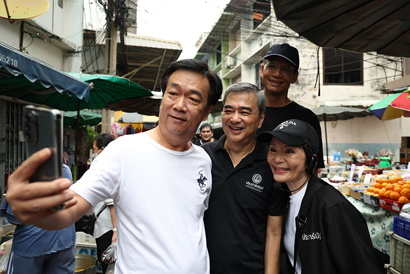 อนุชา บูรพชัยศรี