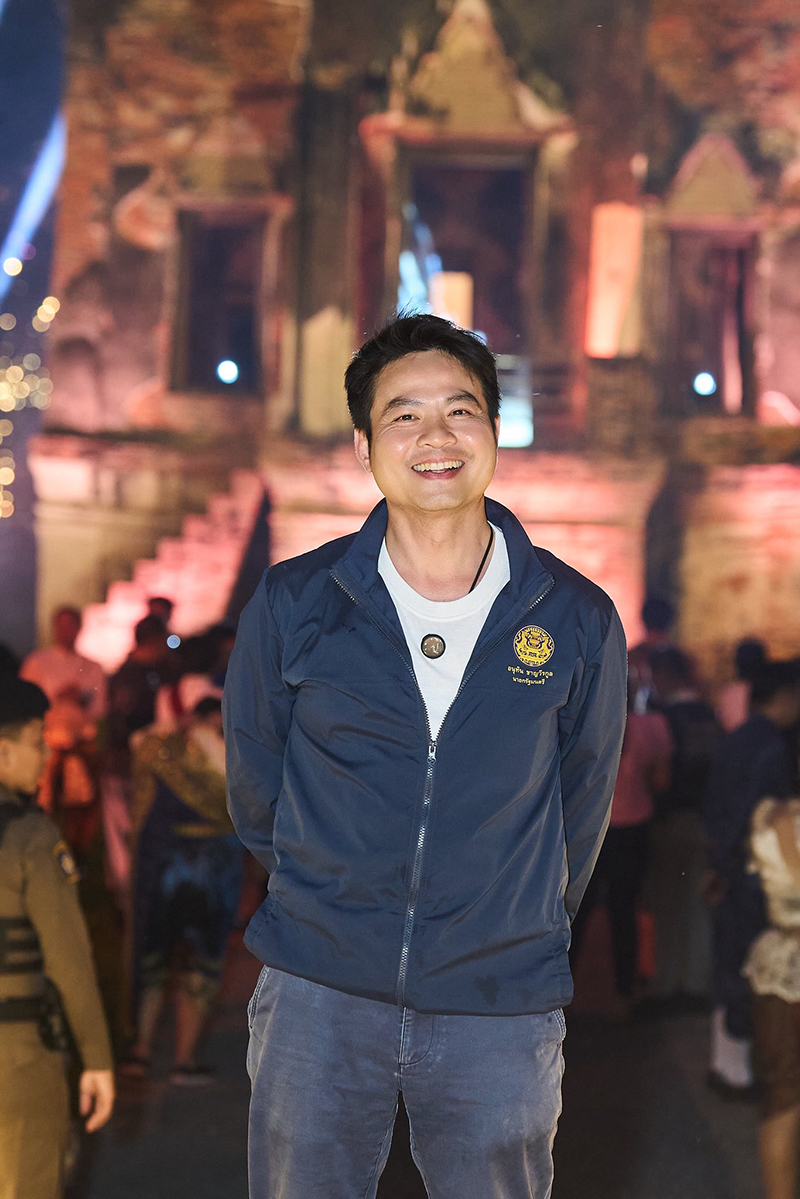 ภราดร ปริศนานันทกุล