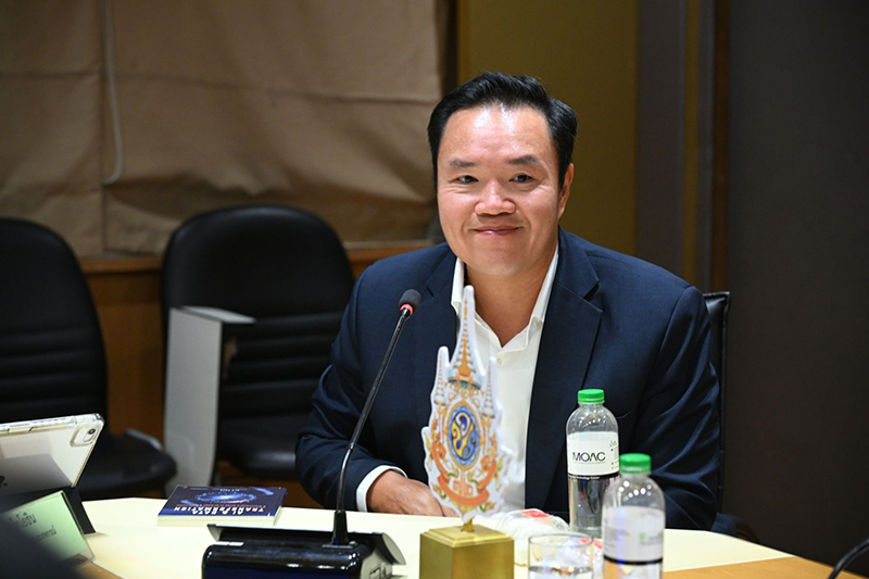 สรวุฒิ เนื่องจำนงค์