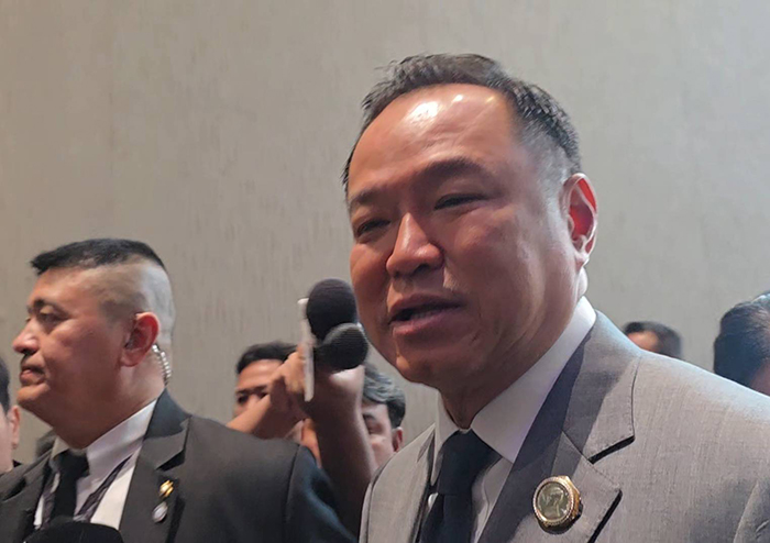 อนุทิน ชาญวีรกูล