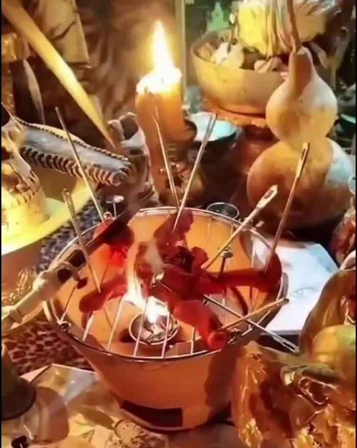 สาปแช่งไอ้บอยเขมร