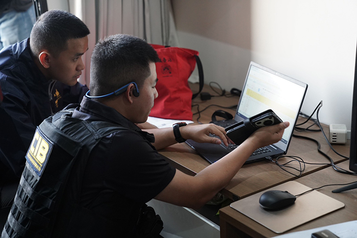 ล่าข้ามโลก รวบบอสจีนเทายกแก๊ง