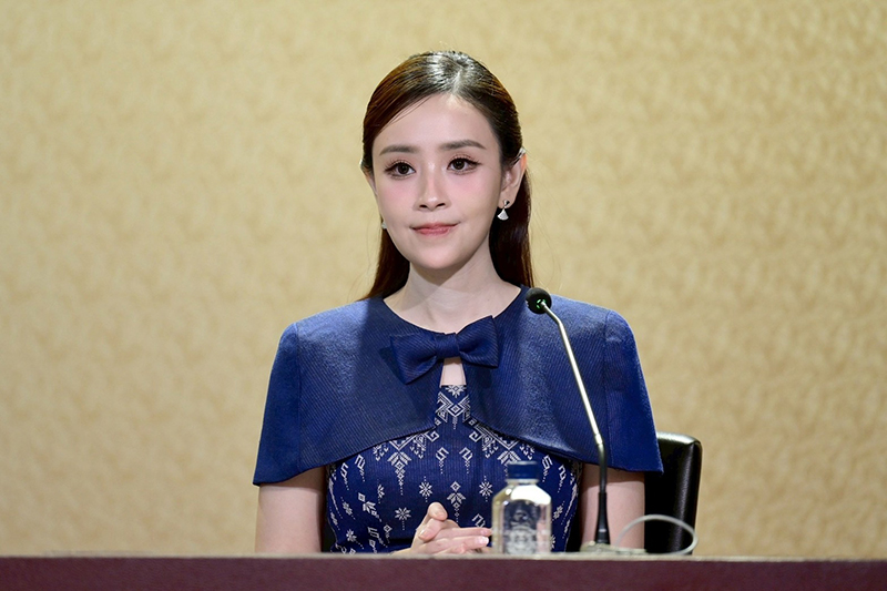 ร้อยเอกหญิง ภัทร์ดารัสมิ์ ทองสลวยกร