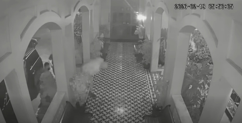 สนธิ ลิ้มทองกุล