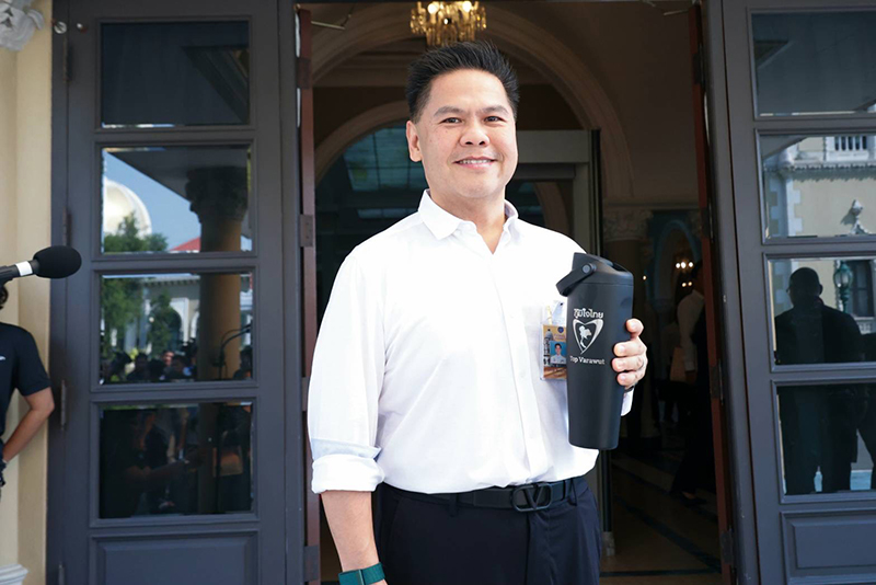 วราวุธ ศิลปอาชา