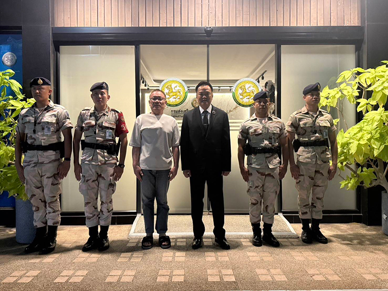 อนุทิน ชาญวีรกูล