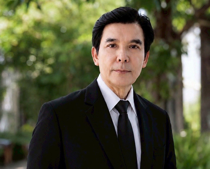 พร้อมพงศ์ นพฤทธิ์ 