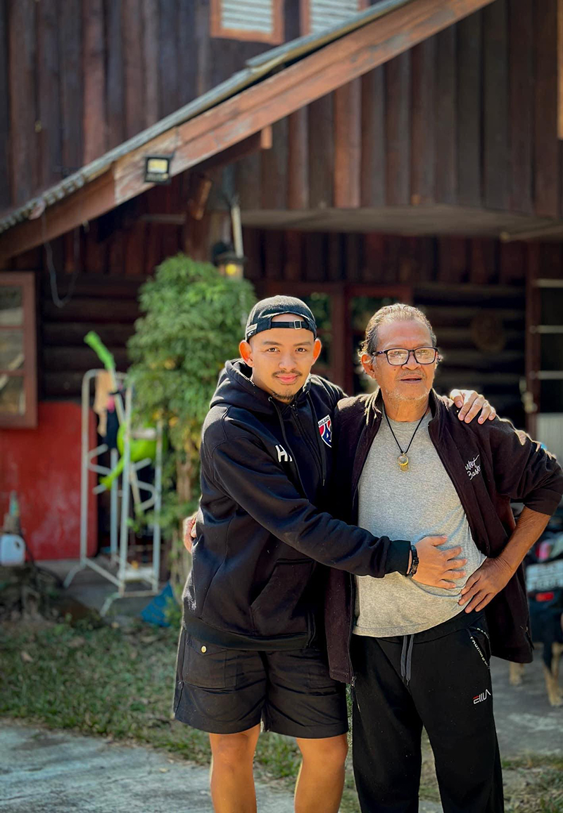 กำธร ศรวิจิตร