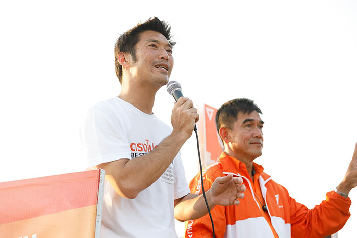 ธนาธร จึงรุ่งเรืองกิจ