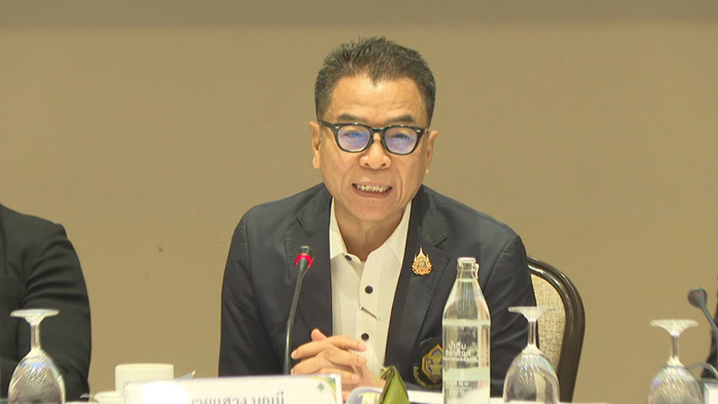 แสวง บุญมี