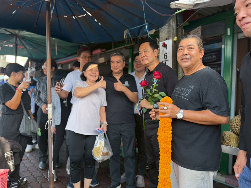 อนุชา บูรพชัยศรี