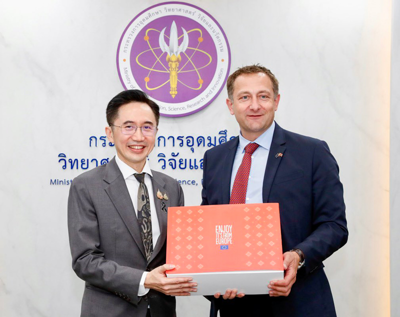 ศาสตราจารย์ยศชนัน วงศ์สวัสดิ์ ร่วมหารือความร่วมมือเกษตร EU-ไทย