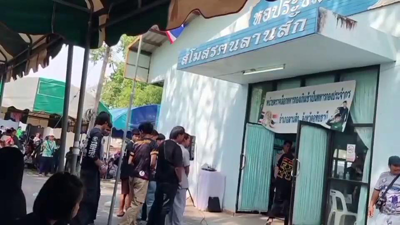 หนุ่มเกณฑ์ทหารโชว์สเต็ป