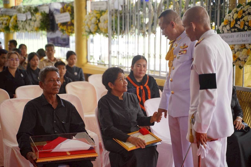 บรรยากาศพิธีพระราชทานเพลิงศพทหารกล้าที่จังหวัดตรัง