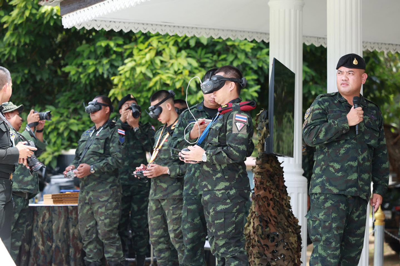 ทหารใหม่กองทัพภาคที่ 2 ฝึกทักษะการบินโดรน