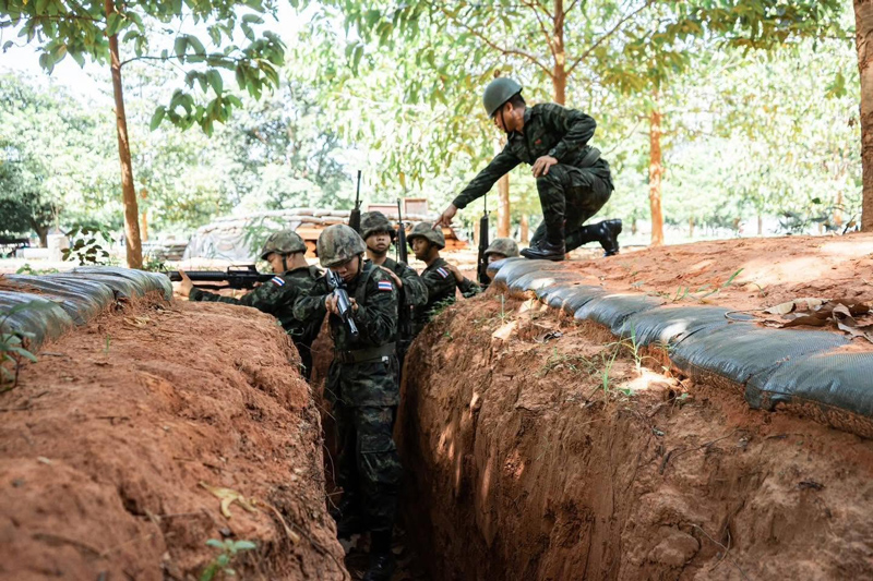 ทหารกองพันทหารราบที่ 3 ระหว่างการฝึก