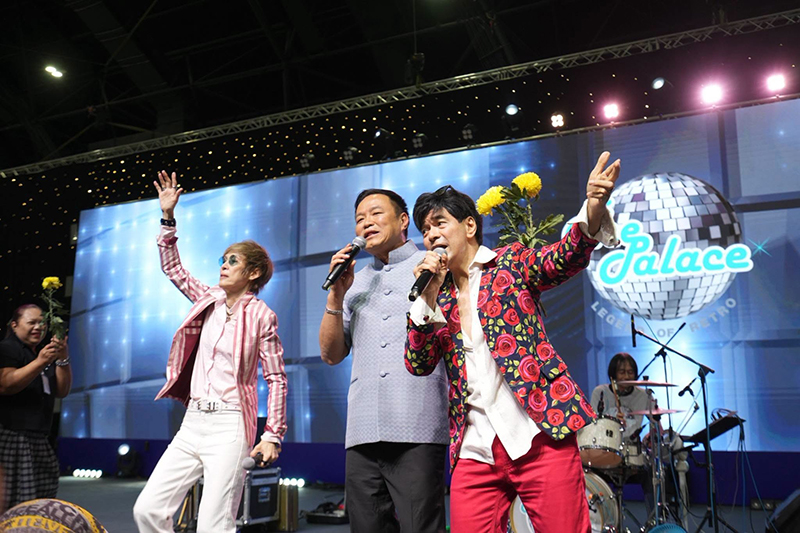 อนุทิน ชาญวีรกูล