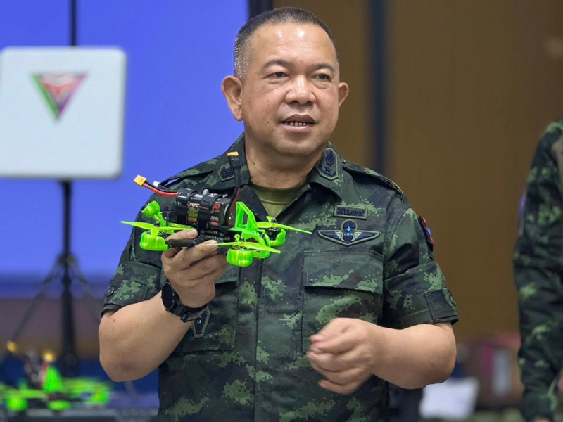 ทหาร มทบ.39 ฝึกอบรมโดรนให้นักศึกษา